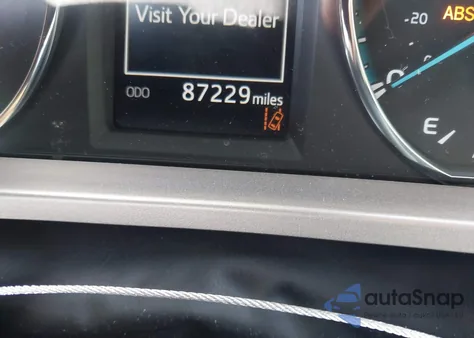 2018 Toyota Rav4 Hybrid Xle z USA, uszkodzony, nr VIN JTMRJREV8JD155841